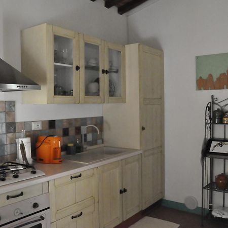Casa Vacanze "Nonna Vela" Petroio エクステリア 写真