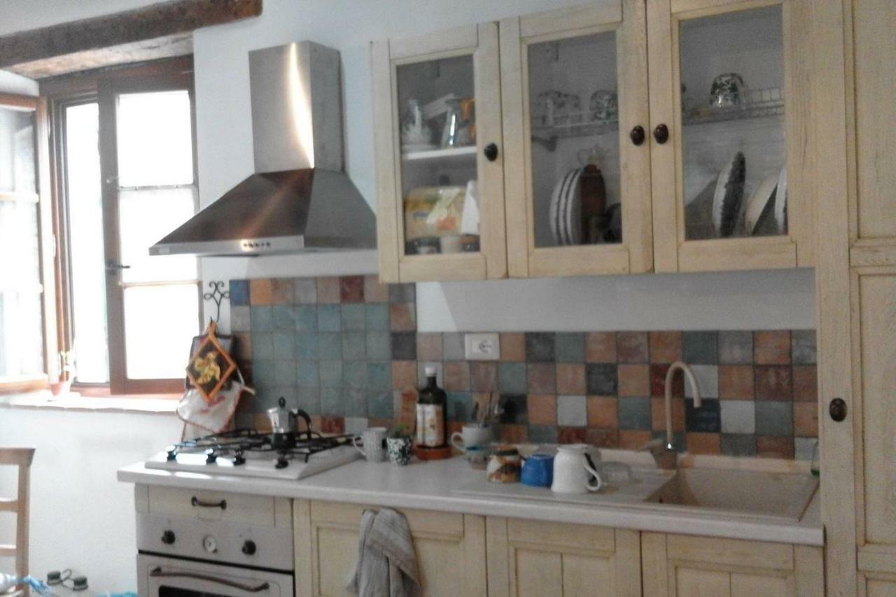 Casa Vacanze "Nonna Vela" Petroio エクステリア 写真