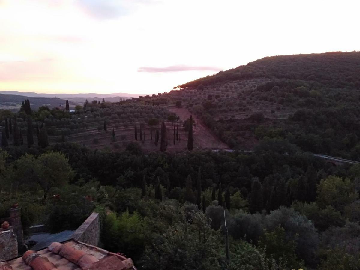 Casa Vacanze "Nonna Vela" Petroio エクステリア 写真