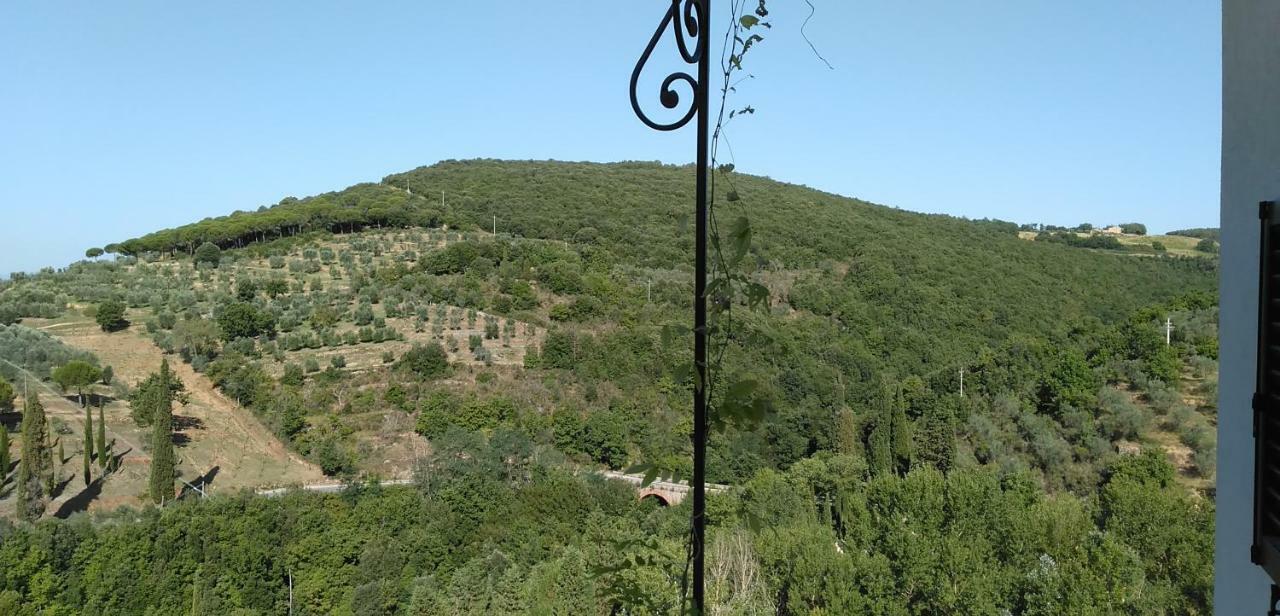 Casa Vacanze "Nonna Vela" Petroio エクステリア 写真